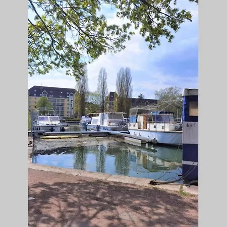 Le Gastro En Face Du Port De Plaisance Apartment Dijon