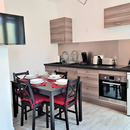 Le Gastro En Face Du Port De Plaisance Apartman Dijon